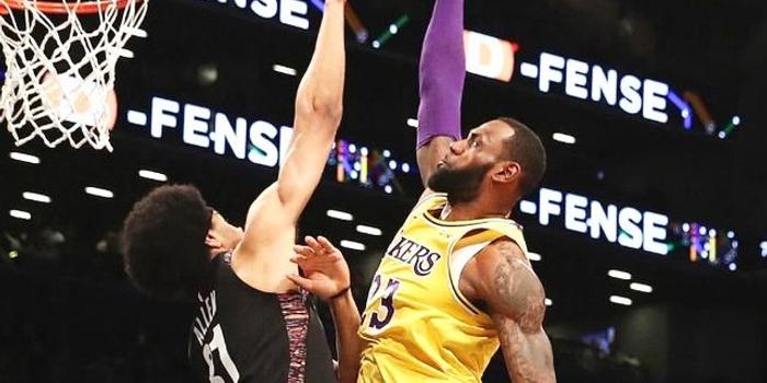  福克斯精妙传球串联全队，国王爆冷击败掘金